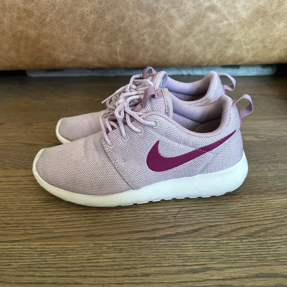 Pink roshe run sneakers